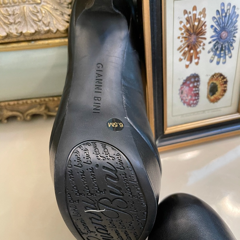 Platform heels-NWOT